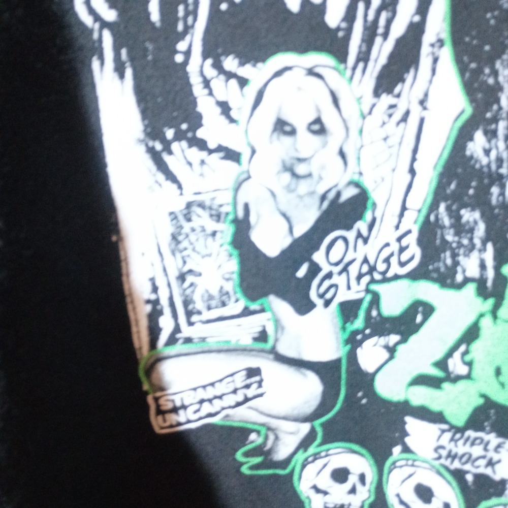 Hottopic Rob Zombie Strange, Uncanny...Cropped Hoodie Women's Large - Picture 11 of 16